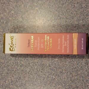 New Rejuva Minerals Tinted Moisturizer Fair Light